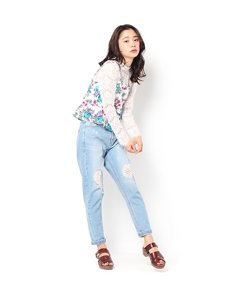 PAGEBOY（ページボーイ）の「【ポイント10倍】【PAGEBOY】レーストップス×ビスチェセット（トップス・レディース・ホワイト系/ブラック/ターコイズ系）」の3枚目の写真