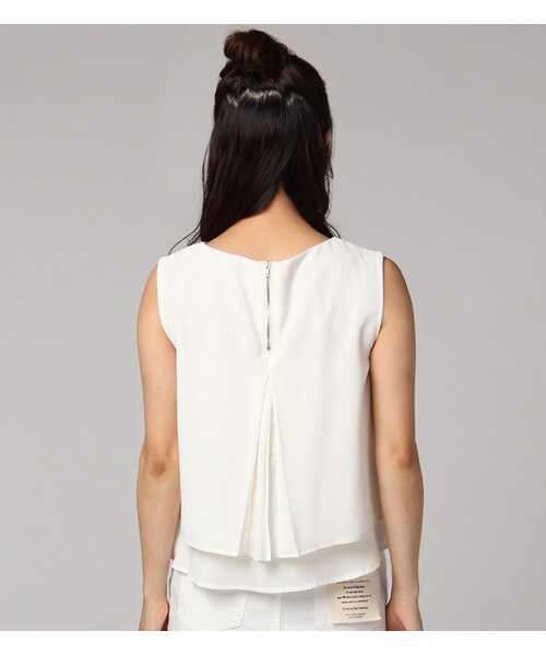 PAGEBOY（ページボーイ）の「Wクロスツイルレイヤードブラウス（トップス・レディース・オフホワイト/ブラック/ラベンダー）」の4枚目の写真