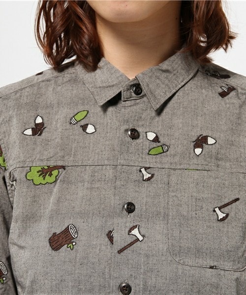 FRAPBOIS(フラボア)の「アコーンズ(シャツ/ブラウス・レディース・ベージュ/グレー・1/2)」の10枚目の写真