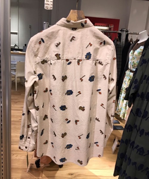 FRAPBOIS(フラボア)の「アコーンズ(シャツ/ブラウス・レディース・ベージュ/グレー・1/2)」の5枚目の写真