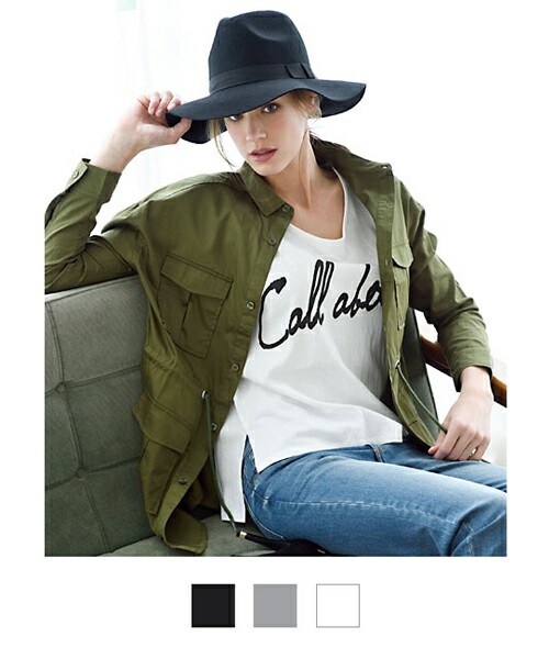 BLAIR by MOERY（ブレア）の「バックチェーンロゴTシャツ（Tシャツ/カットソー・レディース・ホワイト/グレー/ブラック・FREE）」の2枚目の写真