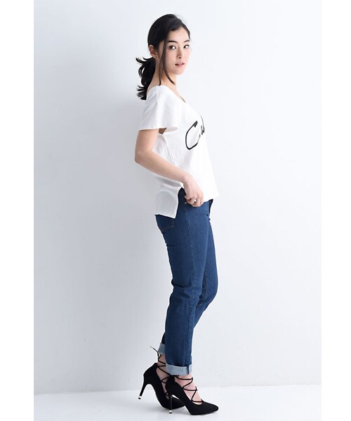 BLAIR by MOERY（ブレア）の「バックチェーンロゴTシャツ（Tシャツ/カットソー・レディース・ホワイト/グレー/ブラック・FREE）」の7枚目の写真