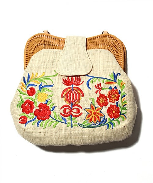 Larone（ラロネ）の「別注 フラワー刺繍カゴバッグ（）」 - WEAR 