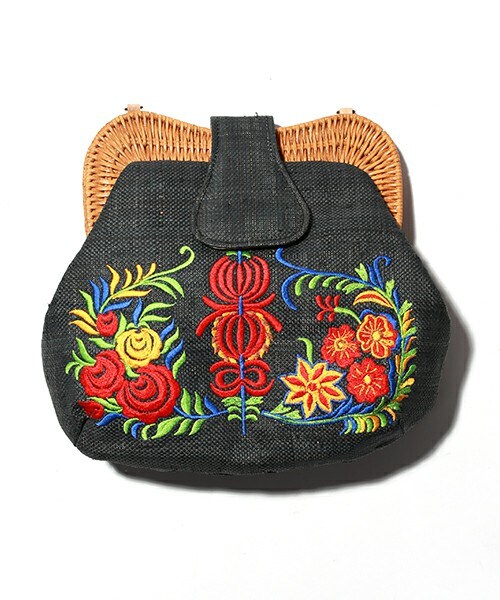 Larone（ラロネ）の「別注 フラワー刺繍カゴバッグ（）」 - WEAR 