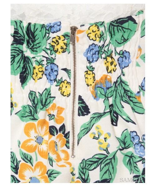 LILY BROWN（リリーブラウン）の「トロピカル柄フレアーショートパンツ（ショートパンツ・レディース・OWHT/BLU/RED・F）」の9枚目の写真