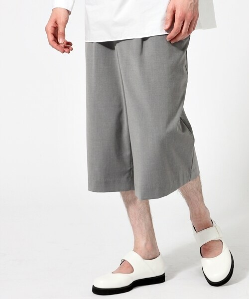 HARE（ハレ）の「ワンタックガウチョパンツ（パンツ・ブラック/グレー/ブルー・S/M/L）」の2枚目の写真