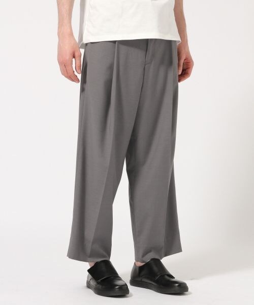 HARE（ハレ）の「TRワンタックワイドパンツ（パンツ・ブラック/グレー系その他/グレー/カーキ/カーキ系その他・S/M/L）」の2枚目の写真