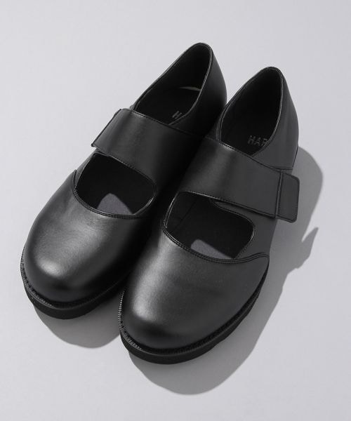 HARE（ハレ）の「オープンベルトシューズ（シューズ・オフホワイト/ブラック・M/L）」の2枚目の写真