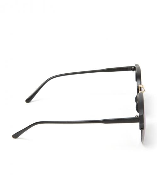 HARE（ハレ）の「ミラーブロウサングラス（ファッション雑貨・オフホワイト/ブラック・FREE）」の4枚目の写真