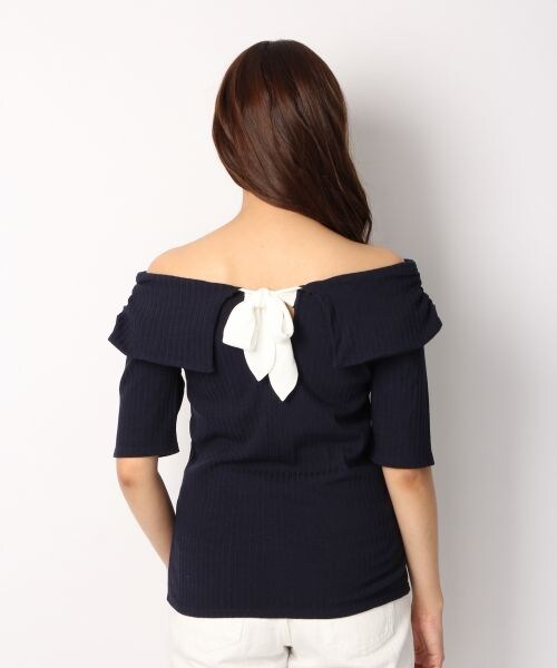 Heather（ヘザー）の「オフショルバックリボン半袖（トップス・オフホワイト/サックスブルー/ネイビー・FREE）」の6枚目の写真