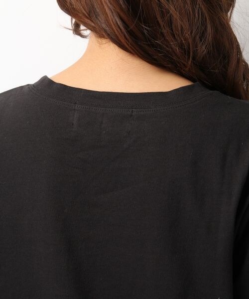 Heather（ヘザー）の「ムジポケＴEE（トップス・オフホワイト/ブラック/グレー/レッド/ブラウン/カーキ・オフホワイト 08:FREE(身長168cm・46kg) ブラック 09:FREE(身長164cm・46kg) グレー 12:FREE(身長168cm・46kg) レッド 35:FREE(身長164cm・46kg) ブラウン 52:FREE(身長168cm・46kg) カーキ 78:FREE(身長168cm・46kg)/・商品の画像はサンプル撮影となりますので、実際の商品とは仕様や加工、サイズ等が若干異なる場合がございます。予めご了承下さい。/FREE）」の15枚目の写真