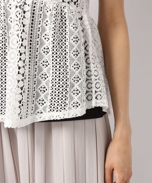 Heather（ヘザー）の「ノースリキャミ２P（トップス・オフ×アイボリー/ブラック×オフ/グレー×ブラック・FREE）」の11枚目の写真