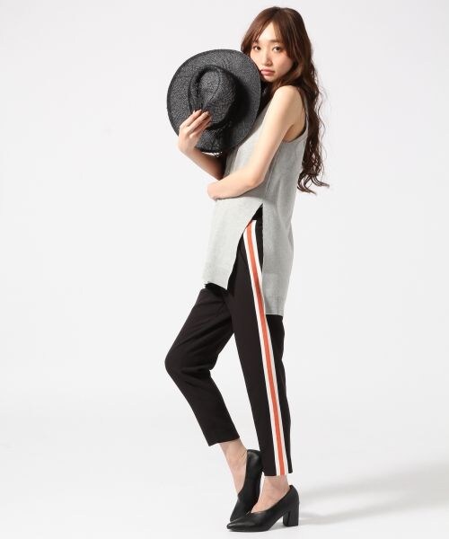 JEANASIS（ジーナシス）の「ストレッチスリムトラウザー（パンツ・ホワイト()/ブラック()/ブラック系その他()/ネイビー系その他()・FREE）」の11枚目の写真