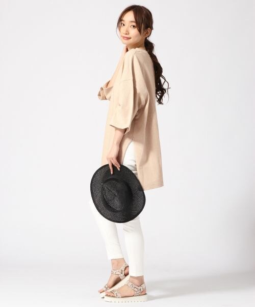 JEANASIS（ジーナシス）の「BIGスリットプルオーバーSS（トップス・オフホワイト()/ブラック()/ベージュ()・FREE）」の6枚目の写真