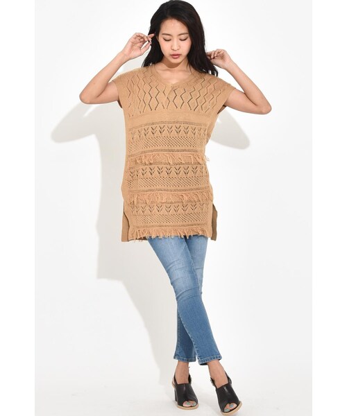 LOSICARIE(ロシカリエ)の「すかし編みノースリニットベスト(トップス・レディース・オフホワイト/ネイビー/ベージュ・M)」の11枚目の写真