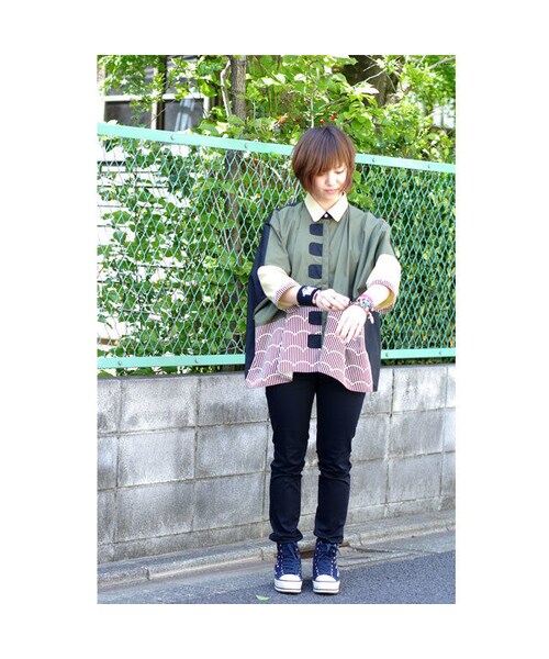 NIRAME.CO（ニラメッコ）の「風船しゃつ カーキ（シャツ/ブラウス・レディース・その他）」の2枚目の写真