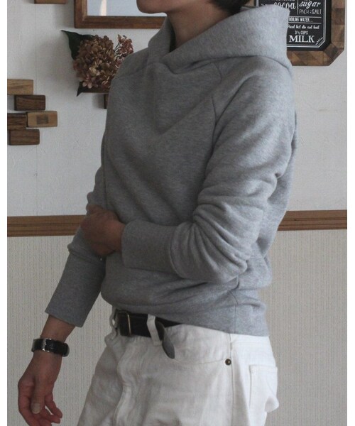 Handmade（ハンドメイド）の「定番パーカー　プルオーバー（パーカー・レディース・その他）」の2枚目の写真