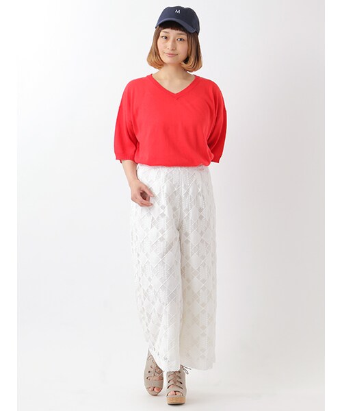 w closet(ダブルクローゼット)の「綿麻Vネックニット(トップス・レディース・オフホワイト/Lベージュ/レッド/ブラック・FREE)」の12枚目の写真
