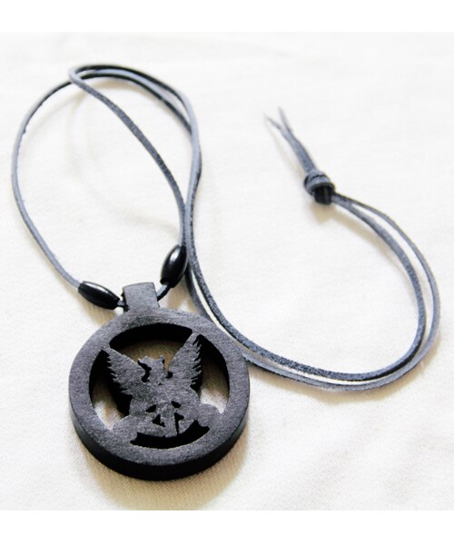 VIRGOwearworks（ヴァルゴウェアワークス）の「U.T.W SYMBOL NECKLACE（その他・メンズ・BROWN/BLACK）」の3枚目の写真
