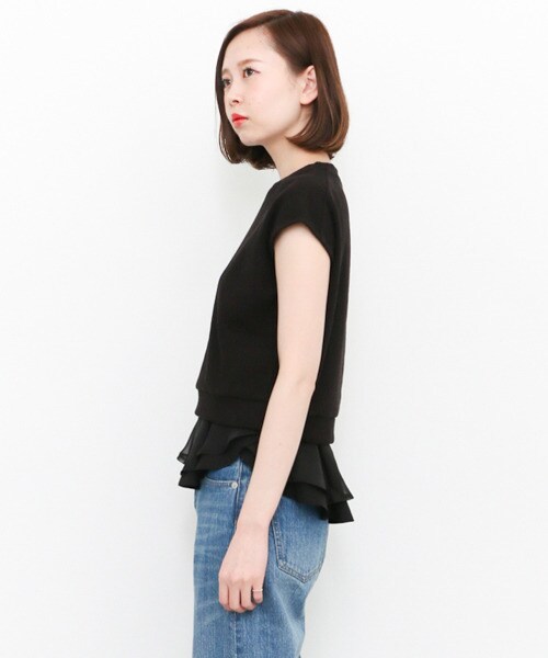 KBF（ケイビーエフ）の「兩穿式荷葉邊下襬棉質上衣（トップス・レディース・象牙白/淺灰色/黑色・one）」の8枚目の写真