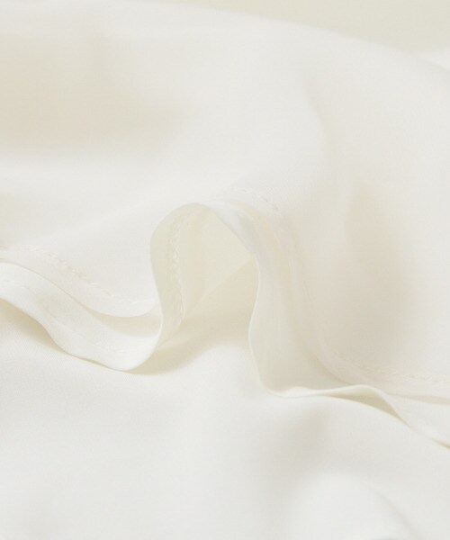 KBF（ケイビーエフ）の「兩穿式荷葉邊下襬棉質上衣（トップス・レディース・象牙白/淺灰色/黑色・one）」の19枚目の写真