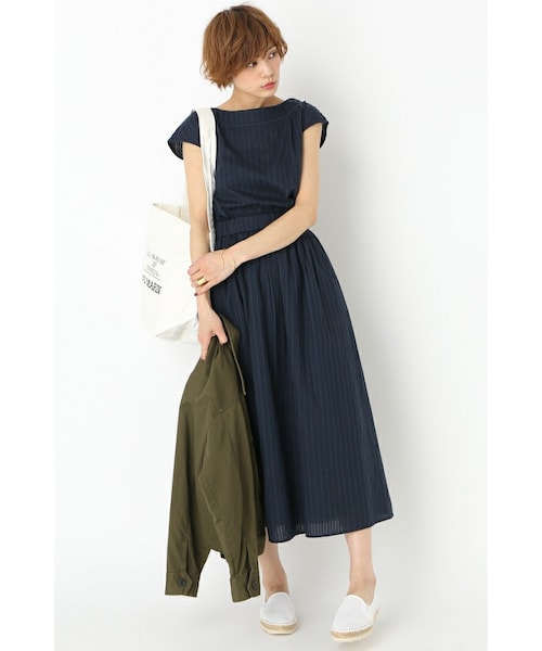 SLOBE IENA(スローブイエナ)の「フレンチスリーブマキシワンピース◆(ワンピース/ドレス・カーキ/ネイビー・フリー)」の2枚目の写真