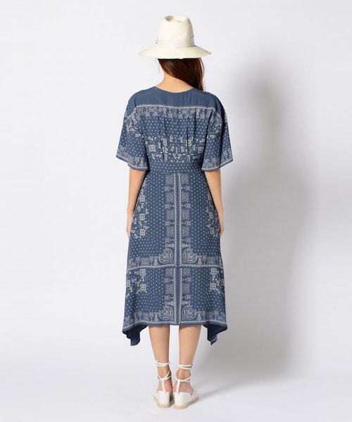 NINE(ナイン)の「パネルプリントワンピース(ワンピース/ドレス・レディース・ブルー系/レッド系)」の5枚目の写真