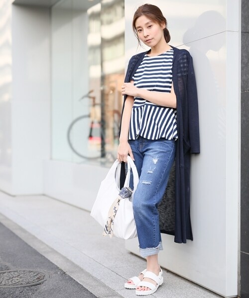 LEPSIM（レプシィム）の「ＤＥＮＩＭクロプドパンツ（パンツ・ブルー(ダメージ)/オフ(ダメージ)/ネイビー・M/L）」の5枚目の写真