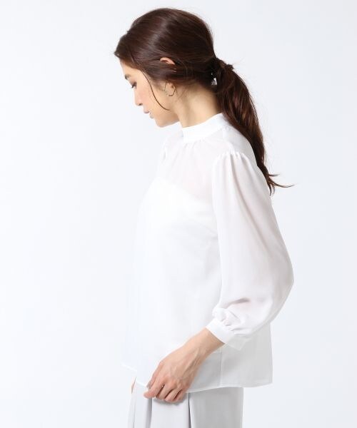 A part by（アパートバイ）の「シフォンタイツキハイネックブラウス（トップス・ホワイト/ブラック・F）」の7枚目の写真