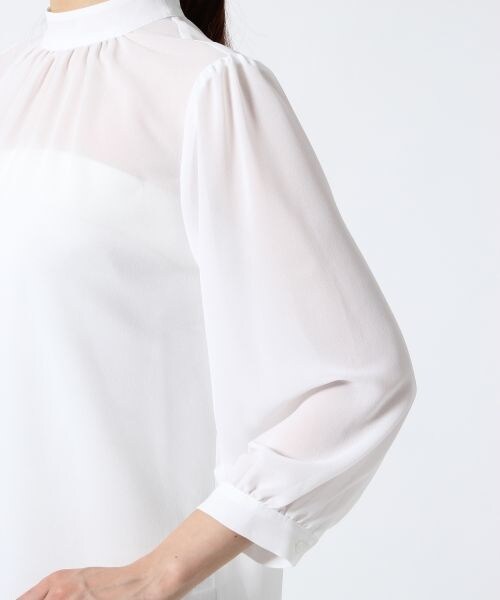 A part by（アパートバイ）の「シフォンタイツキハイネックブラウス（トップス・ホワイト/ブラック・F）」の11枚目の写真