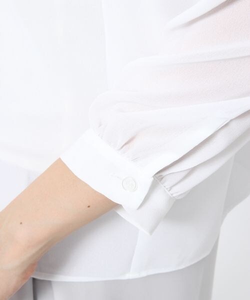 A part by（アパートバイ）の「シフォンタイツキハイネックブラウス（トップス・ホワイト/ブラック・F）」の12枚目の写真