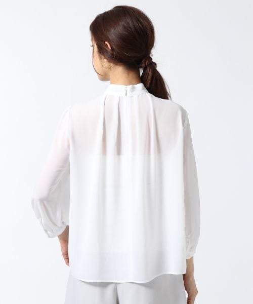 A part by（アパートバイ）の「シフォンタイツキハイネックブラウス（トップス・ホワイト/ブラック・F）」の8枚目の写真
