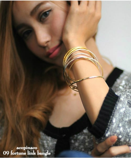 acopinaco（アコピナコ）の「フォーチュン リンク 3連 バングル（バングル/リストバンド・レディース・ゴールド/シルバー・Free）」の3枚目の写真