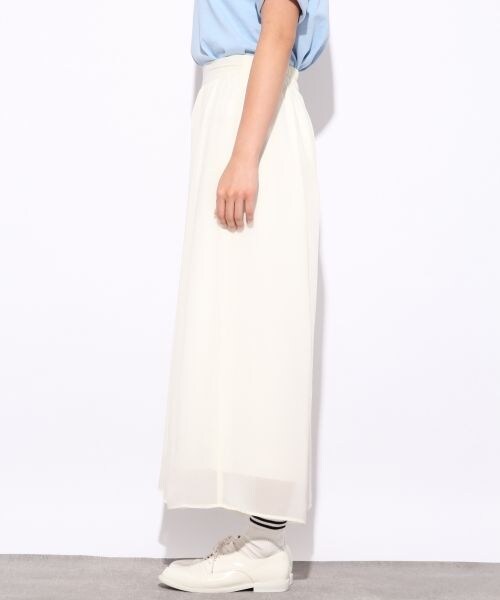 LOWRYS FARM（ローリーズファーム）の「シフォンワイドスカンツ（パンツ・オフ/ブラック/柄/グレー/ベージュ・F）」の6枚目の写真