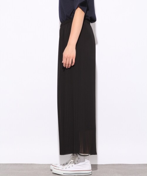 LOWRYS FARM（ローリーズファーム）の「プリーツスカンツ（パンツ・オフ/ブラック/グレー/レッド/ベージュ・F）」の6枚目の写真