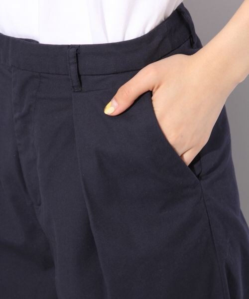 LOWRYS FARM（ローリーズファーム）の「ＴＣチノワイドパンツ（パンツ・アイボリー/ベージュ/ネイビー・M/L）」の8枚目の写真