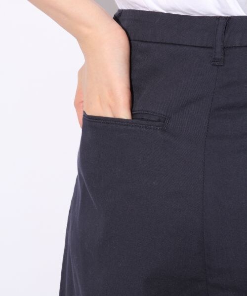 LOWRYS FARM（ローリーズファーム）の「ＴＣチノワイドパンツ（パンツ・アイボリー/ベージュ/ネイビー・M/L）」の10枚目の写真