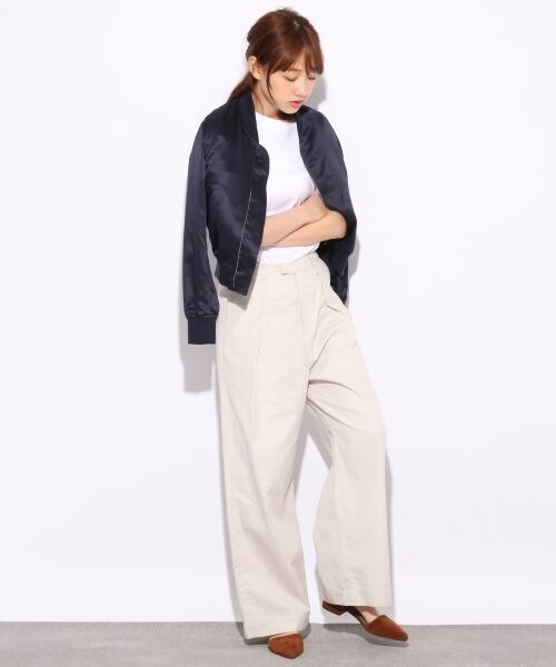 LOWRYS FARM（ローリーズファーム）の「ＴＣチノワイドパンツ（パンツ・アイボリー/ベージュ/ネイビー・M/L）」の4枚目の写真