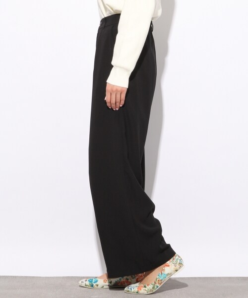 LOWRYS FARM(ローリーズファーム)の「JZストレートワイドパンツ(パンツ・ブラック/ベージュ/ブラウン/ネイビー/ハナガラ・F)」の8枚目の写真