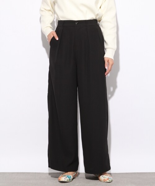 LOWRYS FARM(ローリーズファーム)の「JZストレートワイドパンツ(パンツ・ブラック/ベージュ/ブラウン/ネイビー/ハナガラ・F)」の1枚目の写真