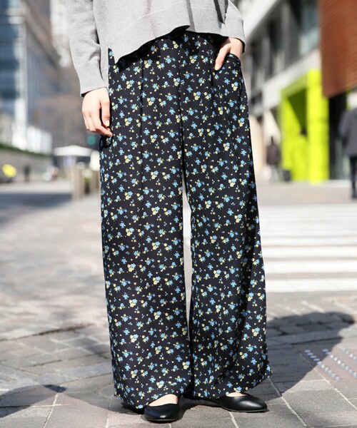 LOWRYS FARM(ローリーズファーム)の「JZストレートワイドパンツ(パンツ・ブラック/ベージュ/ブラウン/ネイビー/ハナガラ・F)」の5枚目の写真