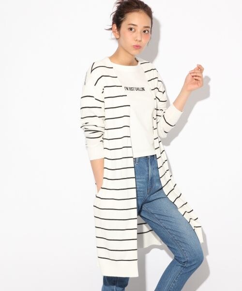 LOWRYS FARM（ローリーズファーム）の「USAロングカーディガン（トップス・オフ/ボーダー/グレー/レッド・M/L）」の4枚目の写真