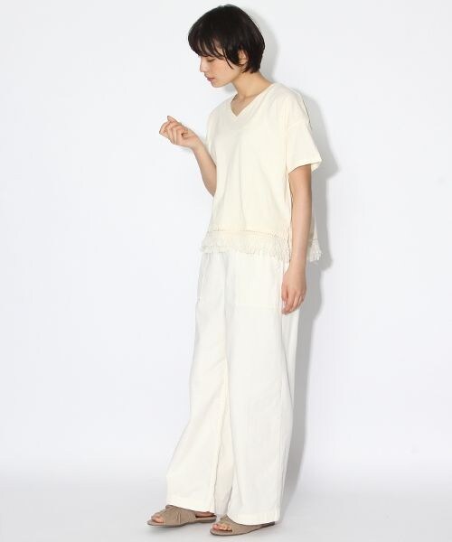 niko and...（ニコアンド）の「30裾レースフリンジTシャツ（トップス・ブラウン/クリーム/グリーン・M/L）」の6枚目の写真