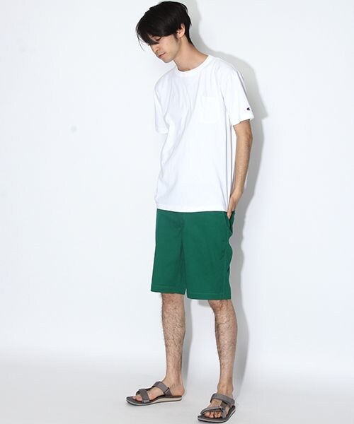 niko and...(ニコアンド)の「MEN'S チノショートパンツ(パンツ・オフホワイト/レッド/ベージュ/グリーン/ネイビー・M/L)」の3枚目の写真