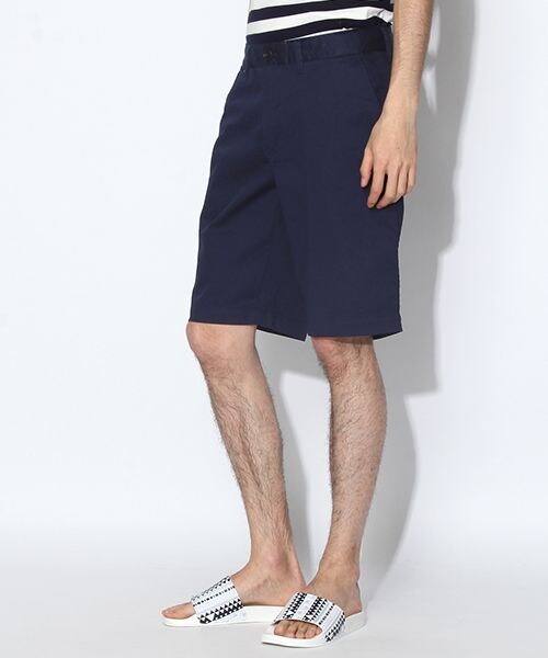 niko and...(ニコアンド)の「MEN'S チノショートパンツ(パンツ・オフホワイト/レッド/ベージュ/グリーン/ネイビー・M/L)」の7枚目の写真