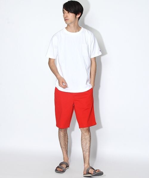 niko and...(ニコアンド)の「MEN'S チノショートパンツ(パンツ・オフホワイト/レッド/ベージュ/グリーン/ネイビー・M/L)」の4枚目の写真