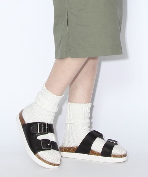 niko and...（ニコアンド）の「オリジナル フットベットサンダル（シューズ・ホワイト/シルバー/ブラック/カーキ・M(23.5-24cm)/L(24-24.5cm)）」の2枚目の写真