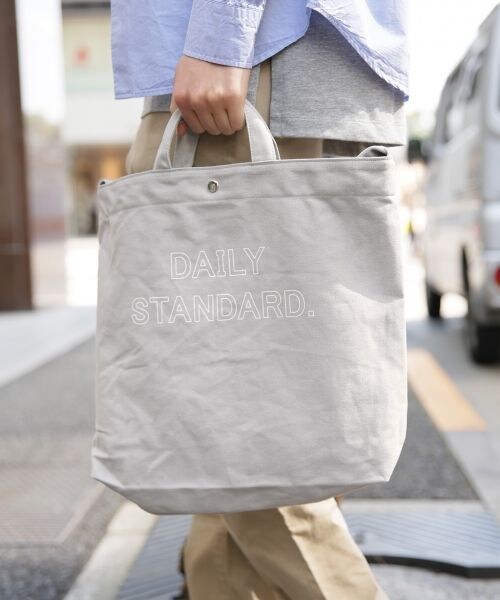 RAGEBLUE(レイジブルー)の「<2WAY仕様>STANDARD EASY BAG(バッグ・オフホワイト/ブラック/グレー/オリーブ・ONE SIZE)」の3枚目の写真