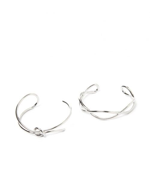 RAGEBLUE（レイジブルー）の「デザインバングル（アクセサリー・シルバー系・ONE SIZE）」の4枚目の写真