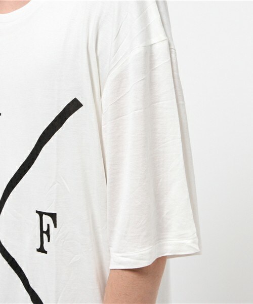 unrelaxing(アンリラクシング)の「スーパーオーバーサイズビッグTシャツ ビッグシルエットドロップショルダーTシャツ(Tシャツ/カットソー・メンズ・ホワイト/ブラック・FREE)」の6枚目の写真